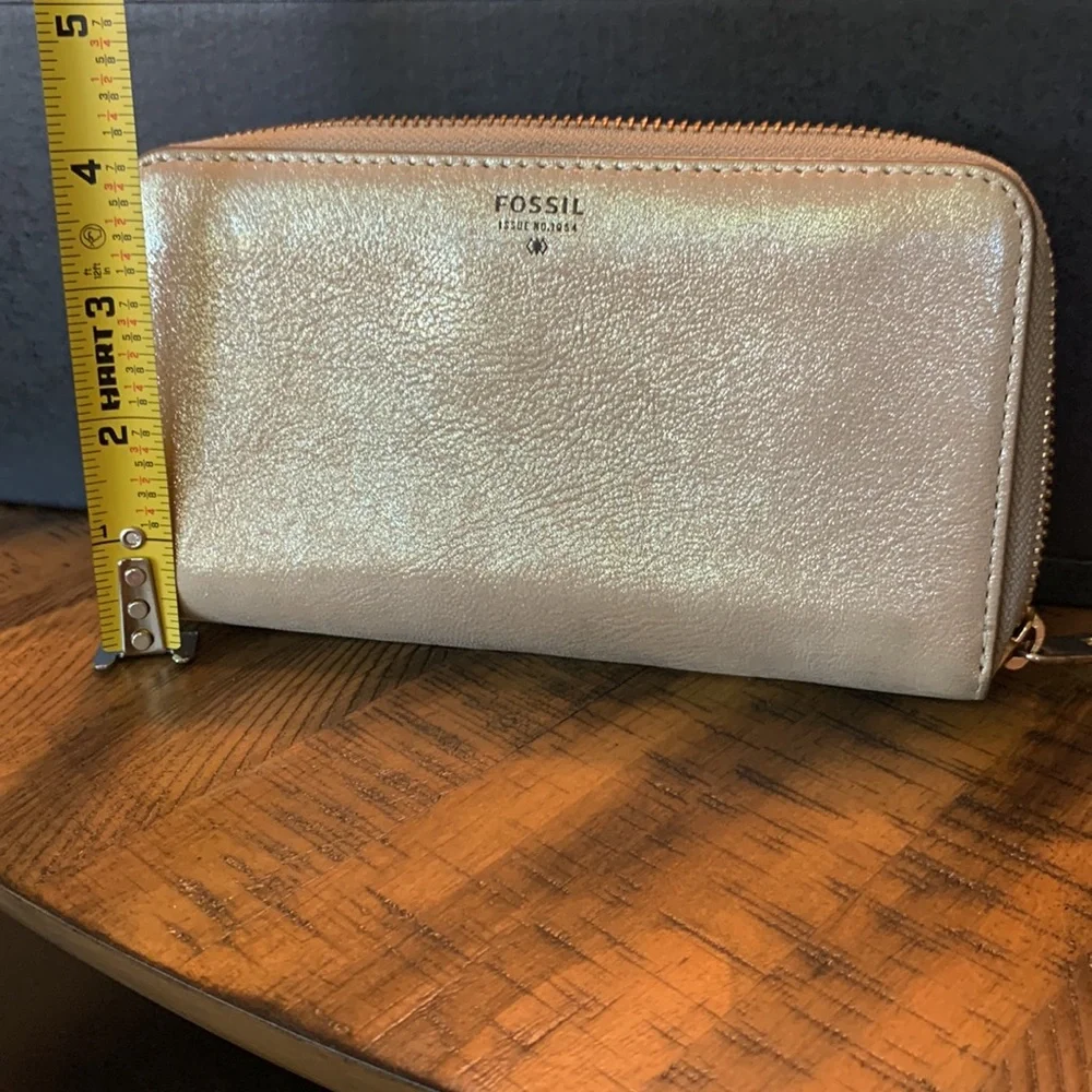 Fossil zip shimmer wallet - Picture 6 of 6
